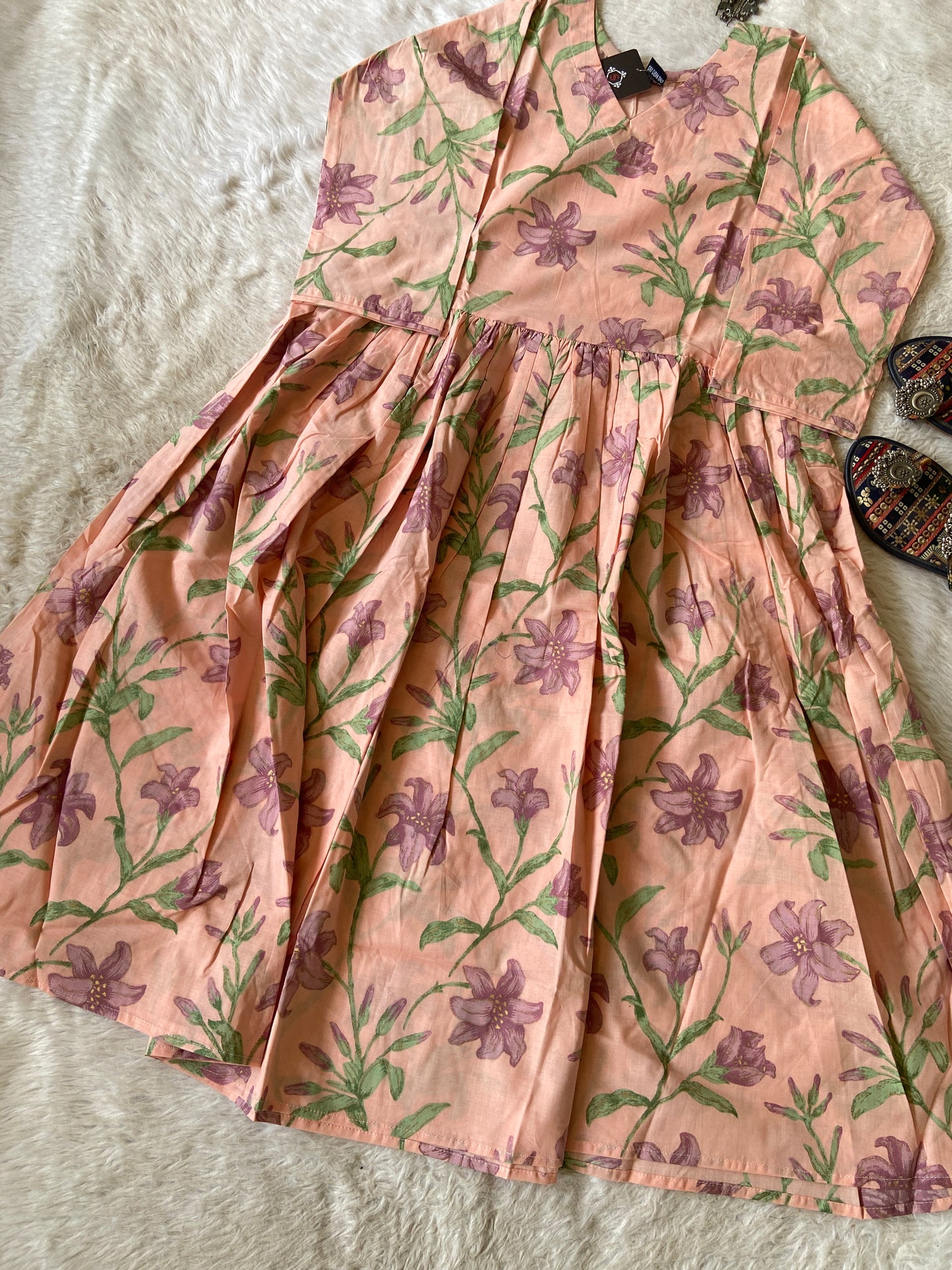 Jaipuri Cotton Tunic. Knee Length Tunic. Cotton Tunics For Women Online India. Shop the Latest Festive Summer Collection at Shivani Designer Kurti.